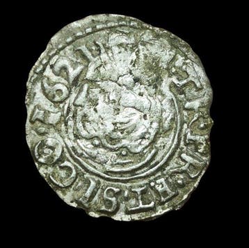 Hongarije, Europa. Legacy of a Divided Hungary: Gabriel