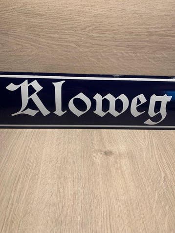 Zeldzaam & Humoristisch Straatnaambord - KLOWEG - Emaille
