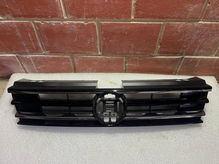 Calandre VW Tiguan II 2016 - 2020 RADAR 5NA853651B, Auto-onderdelen, Carrosserie, Ophalen
