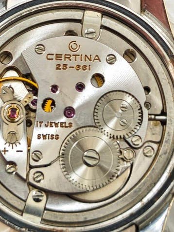 Certina - Vintage .Certidate Ref. 5327 061 – In-House, Nieuw