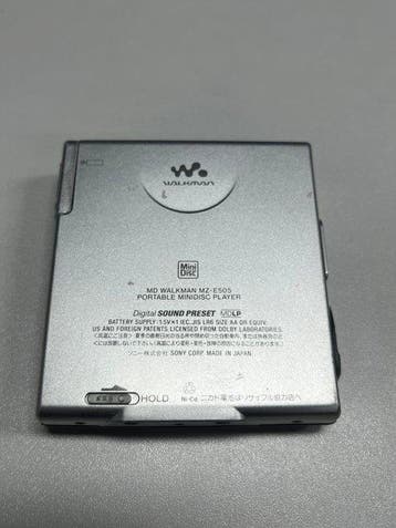 Sony - MZ-E505 Portable MiniDisc Player Walkman