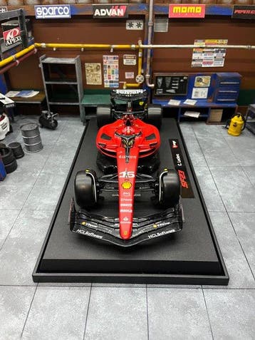 Bburago 1:18 - Modelauto - Ferrari SF23 #16 Formula 1 2023, Hobby en Vrije tijd, Nieuw