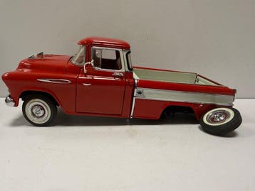 Danbury Mint 1:24 - Modelauto - 1957 Chevrolet Cameo Carrier