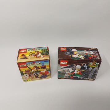 Lego Set - Adventurers - LEGO 2845 Indian Chief & 5904