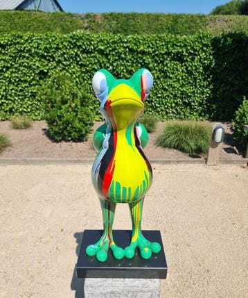 Beeldje - Drip art Frog - Optical fibre, marble