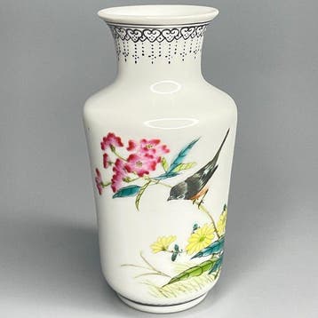Vaas - Porselein - China - Midden 20e eeuw (WO II) -