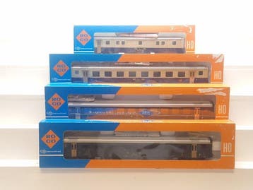Roco H0 - 44327/4238B/4240A/4239A - Modeltrein personenwagen, Nieuw