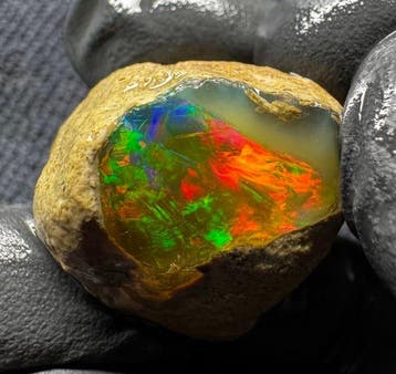 61ct Kristal Opaal Ruw- 12.2 g
