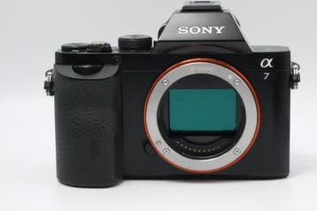 Sony 7 ILCE-7 + FE 28-70/3.5-5.6 Spiegelloze camera
