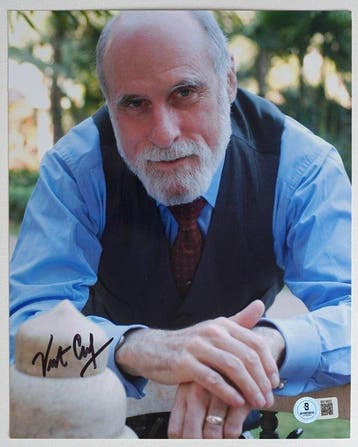 Vint Cerf Father of Internet Autograph, Photo with Beckett