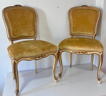 Stoel - Walnoot - Een paar stoelen in Louis XV-stijl, uit de