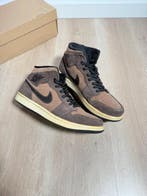 Air Jordan - Air Jordan 1 Mid - Sneakers - Maat: EU 43 -