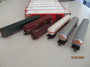 Jouef H0 - 8752, 8537, 6751, 8511 - Ensemble de wagons de
