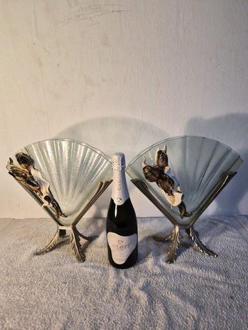 Vaas (2) - Glas, Brons