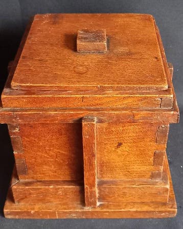 Tabaksdoos - Eik - Art deco tabaksbox