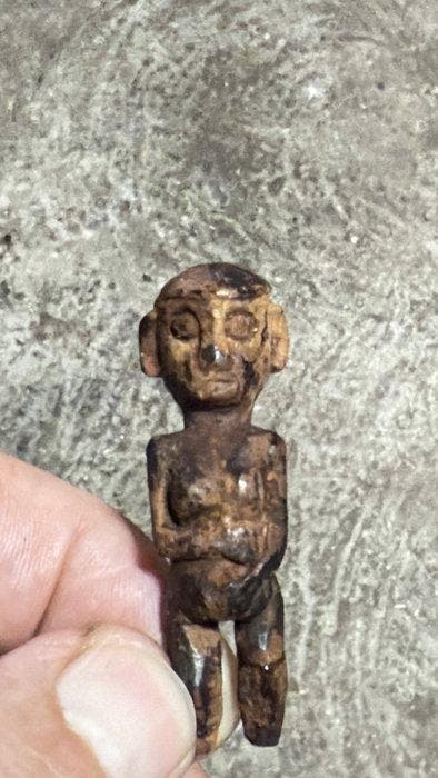 Een eeuwenoud talisman - Dayak - Borneo (Zonder, Antiquités & Art, Art | Art non-occidental