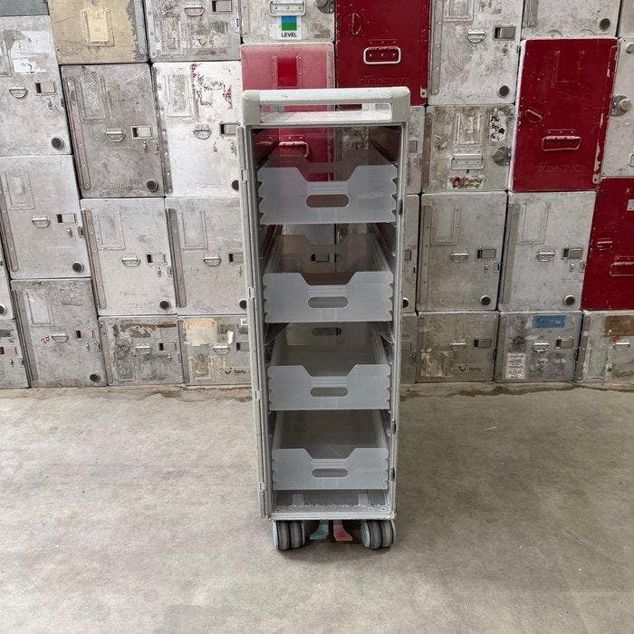 Driessen / Zodiac / Safran - Trolleys van, Antiquités & Art, Antiquités | Assiettes décoratives & Carrelages