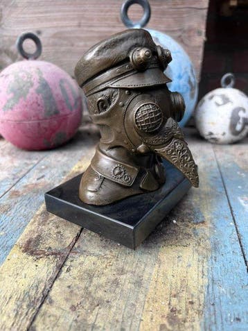 Decoratief ornament - Europa - Bronzen pestdokter