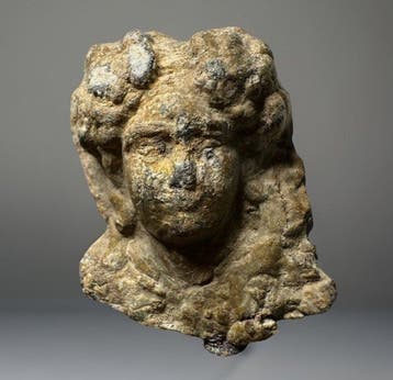 Romain antique la figure de proue dune déesse (Sans prix de