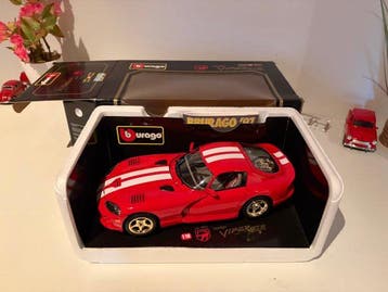 Bburago 1:18 - Voiture miniature - Dodge Viper GTS Coupé