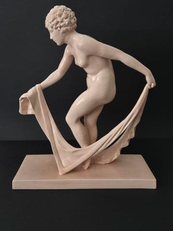 Beeld, Bathing Venus - 43 cm - Keramiek - 1930
