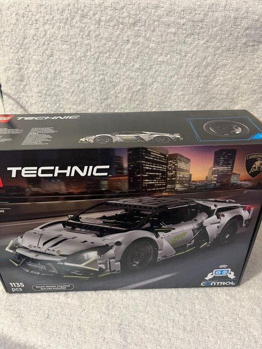 Lego Set - 42214 - Technic - Lamborghini Revuelto, Enfants & Bébés, Jouets | Duplo & Lego