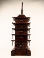 Hout - Zeer mooi, een vijfverdiepingspagode (goju-no-tou