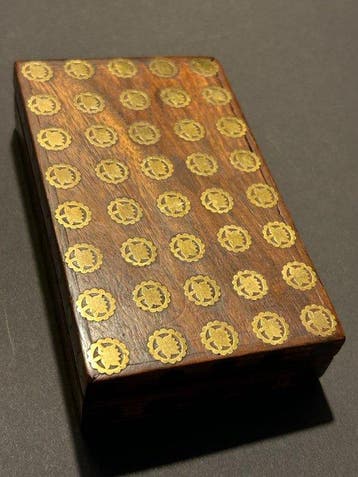 Doos - Hout, Messing - Houten doos met metalen