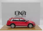 DNA Collectibles 1:18 - Voiture miniature - Volkswagen Golf, Hobby & Loisirs créatifs