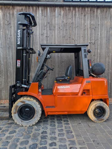 Heftruck - Nissan F04L400 - 4 ton, Zakelijke goederen, Meer dan 4000 kg, LPG, Heftruck, Nissan