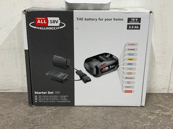 Veiling - Bosch accu starter set 18V 2.5Ah, Doe-het-zelf en Bouw, Gereedschap | Machine-onderdelen en Toebehoren, Nieuw
