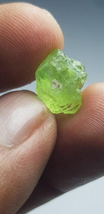Facetkwaliteit peridoot uit de Supat-mijnen, Pakistan Ruw-
