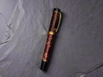 Parker - Duofold Centennial Red Marble GT Fountain Pen -, Verzamelen, Nieuw