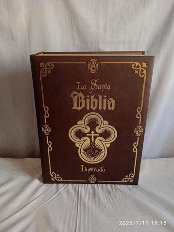 La santa Biblia ilustrada, bendecida por su santidad el papa