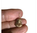 Mysterieuze, vervloekte en koninklijke speld van verguld