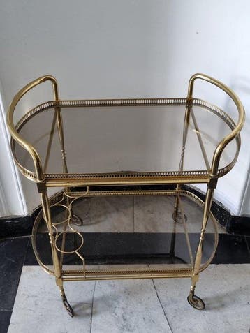 Neoklassizistischer Servierwagen – Messing mit