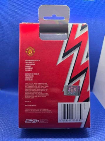 2025/26 Topps Manchester United Collector Tin - 1 Sealed box