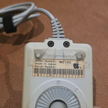 Apple Early Macintosh 128K Mouse (Model M0100) – DE-9, Nieuw