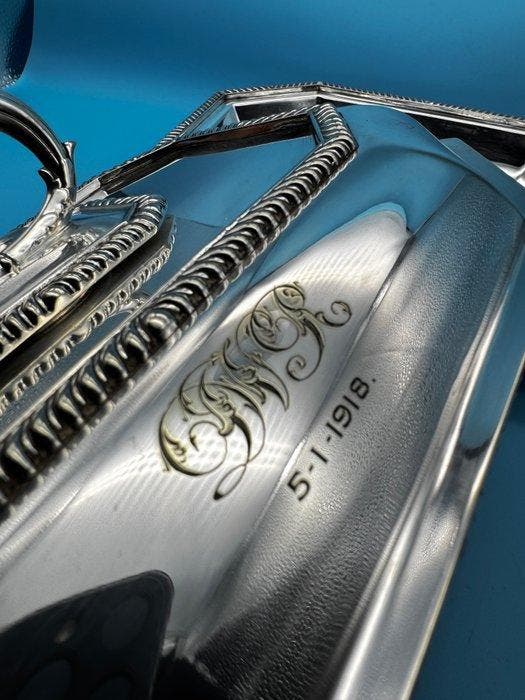 Century-Old English Silver-Plated Serving Dish - Martin,, Antiek en Kunst, Curiosa en Brocante