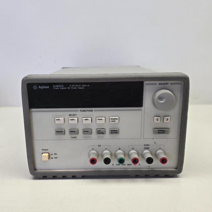 Agilent E3631A DC Power Supply | Nette Staat, Doe-het-zelf en Bouw, Meetapparatuur, Nieuw, Ophalen of Verzenden