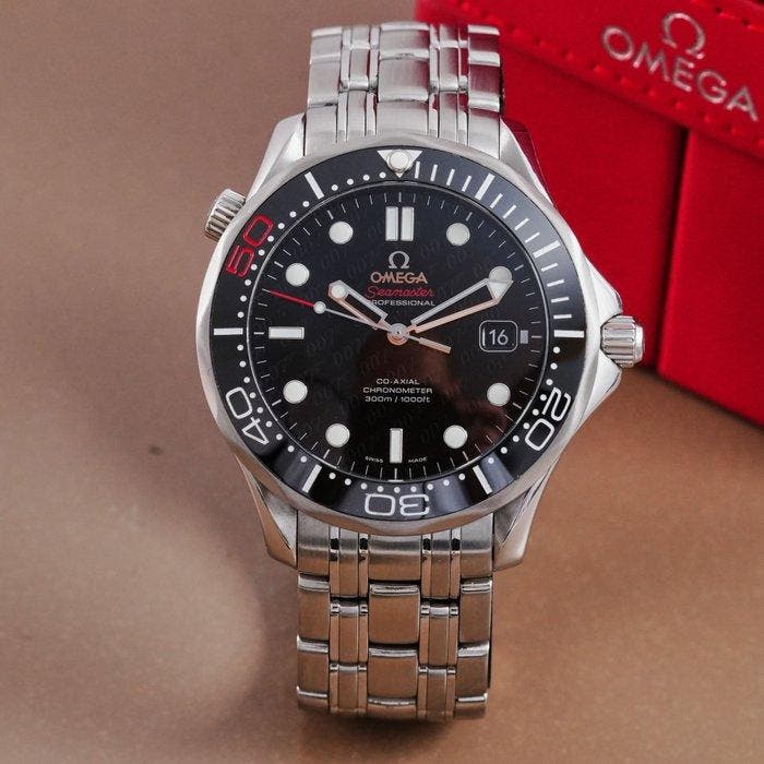 Omega - Seamaster Diver 300 M James Bond 50th Anniversary -, Handtassen en Accessoires, Horloges | Heren