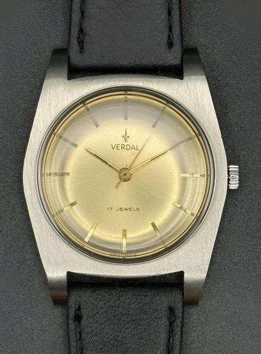 Verdal - cal. ETA 2391 - TV Case – Swiss Made - Zonder, Bijoux, Sacs & Beauté, Montres | Hommes