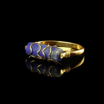 Oud-Romeins, Keizerrijk Ring met draad-omwikkelde Lapis