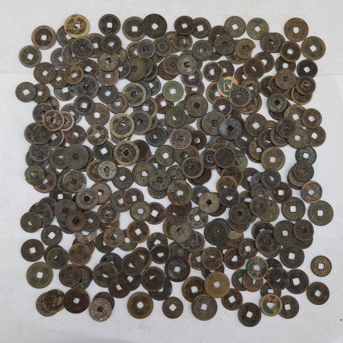 Japan. Cash coin Edo Period, Lot of 1 Kg coins (Zonder, Postzegels en Munten, Munten | Europa | Niet-Euromunten