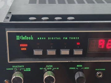 McIntosh - MR 80 Tuner