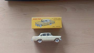 Dinky Toys 1:43 - Voiture miniature - Opel Rekord