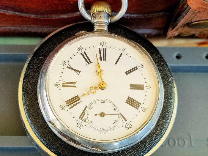 Remontoir Ancre Ligne Droite 15 Rubis Geneve - 1900-1949, Handtassen en Accessoires, Horloges | Heren