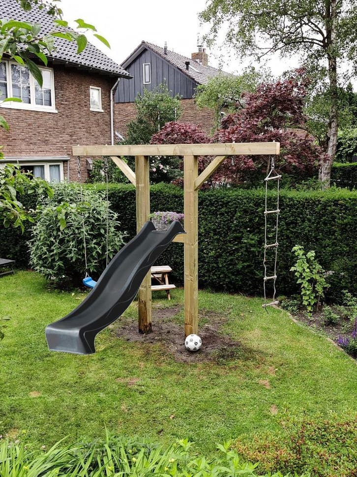 Douglas schommel met palen 14 x 14, Kinderen en Baby's, Speelgoed | Buiten | Speeltoestellen, Nieuw, Glijbaan, Schommel
