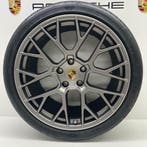 Porsche 992 ORIGINELE 20/21 RS Spyder Platinium met banden, Ophalen, Banden en Velgen