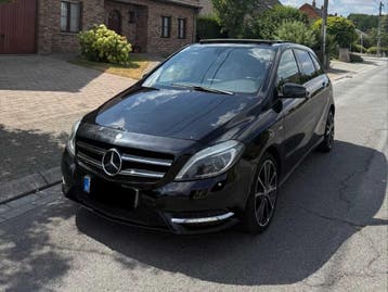 Online veiling - 2014 Mercedes-Benz B 180 1.6 Auto, Nieuw